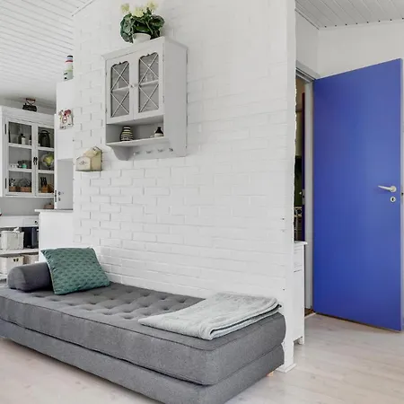 2 Bedroom Lovely In *