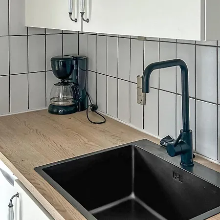 2 Bedroom Lovely In *